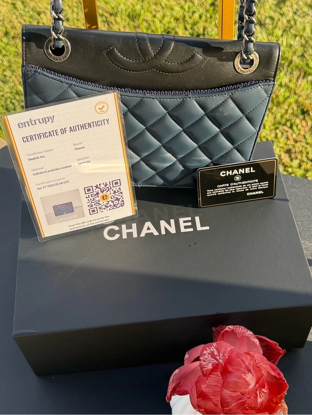 CHANEL Black Quilted Leather Crossbody Bag with Chain Strap